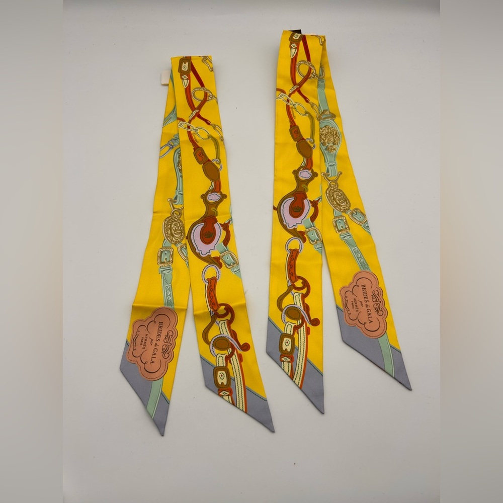 HERMES TWILLY Set Of 2 Brides De Gala Appliq Jaune Vif Vert Eau Yellow NWT - Picture 4 of 10